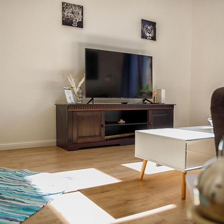 Blue Chili 18 Zentrales City-Apartment Am Hasselbachplatz, 4 Personen Магдебург Екстериор снимка